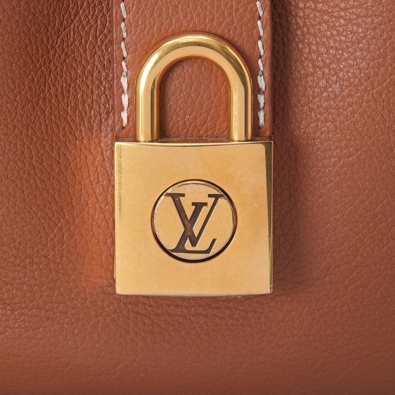 LOUIS VUITTON(USED)루이비통 M24885 로우 키 숄더백